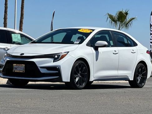 Used 2024 Toyota Corolla SE image 7