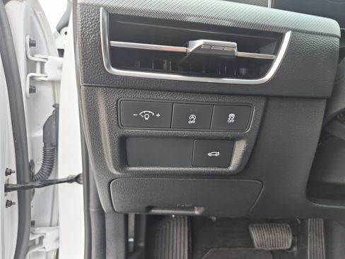 Used 2025 Hyundai Sonata SE FWD image 24