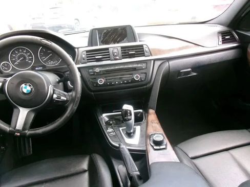 Used 2015 BMW 320i Sedan RWD image 10