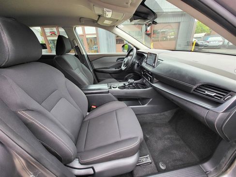 Used 2023 Nissan Rogue S AWD/4WD image 10
