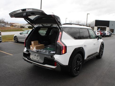 New 2026 Kia EV9 GT-Line image 8