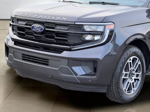 New 2026 Ford Expedition Active image 41