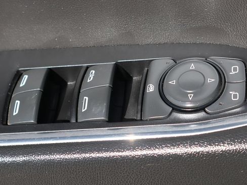 Used 2022 Chevrolet Silverado 1500 LT RWD image 15
