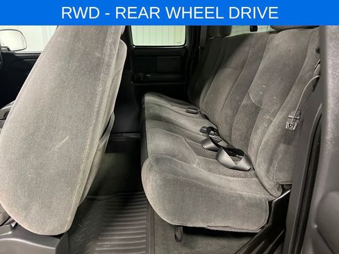 Used 2004 Chevrolet Silverado 2500 LS image 13