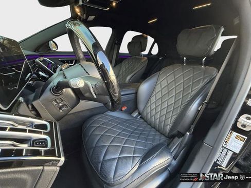 Used 2024 Mercedes-Benz S 580 4MATIC Sedan w/ AMG Line image 11