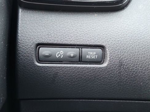 Used 2019 Nissan Rogue Sport SV image 22