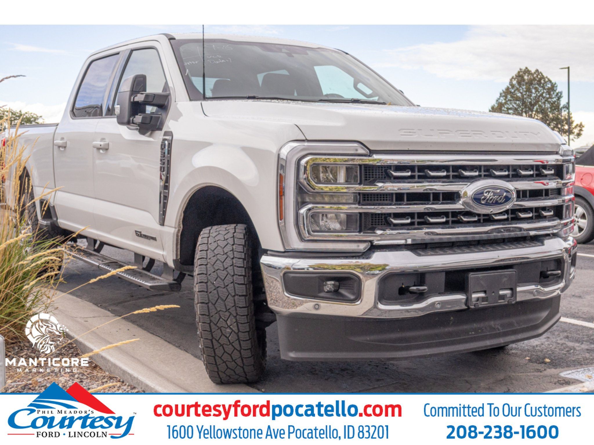 Used 2026 Ford F350 Lariat w/ Lariat Premium Package AWD/4WD image 1