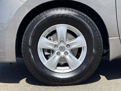 Used 2016 Nissan Quest SV FWD image 35