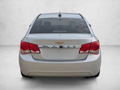 Used 2016 Chevrolet Cruze LT FWD image 6