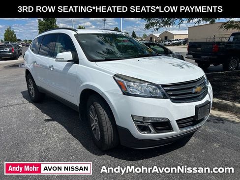 Used 2017 Chevrolet Traverse LT FWD image 1