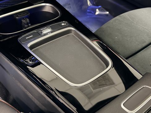 New 2025 Mercedes-Benz CLA 35 AMG 4MATIC image 34