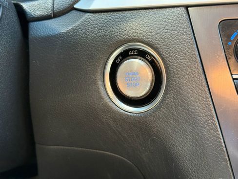 Used 2015 Hyundai Genesis 3.8 RWD image 29