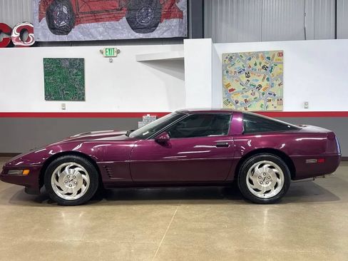 Used 1995 Chevrolet Corvette Coupe RWD image 4
