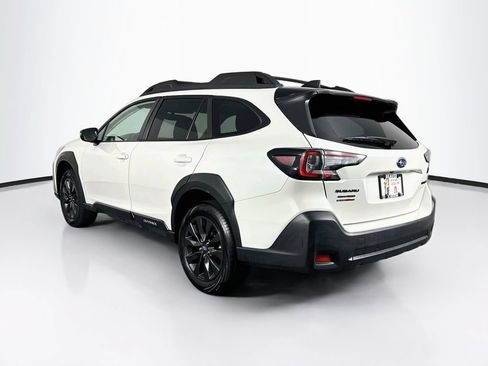 Used 2025 Subaru Outback Onyx Edition AWD/4WD image 7