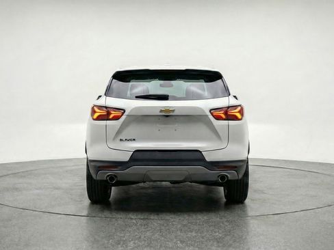 Used 2025 Chevrolet Blazer LT image 7
