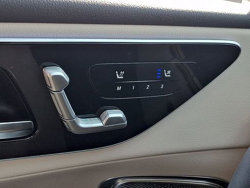 New 2026 Mercedes-Benz GLC 300 4MATIC image 17