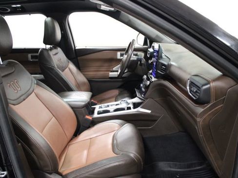 Used 2022 Ford Explorer King Ranch w/ Technology Package image 25