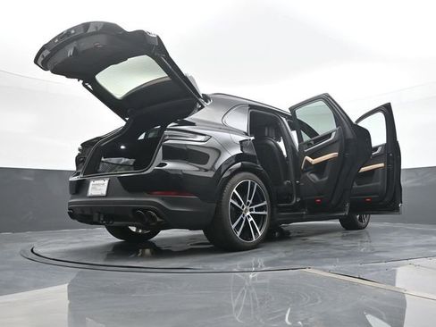 Certified 2024 Porsche Cayenne image 26
