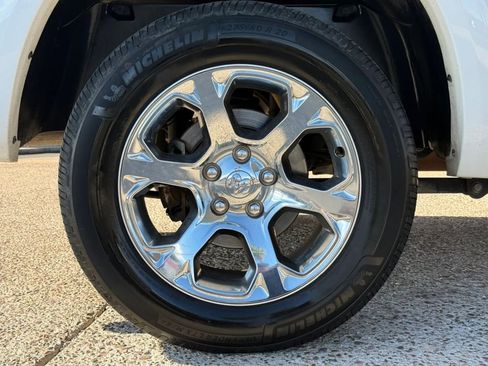 Used 2017 RAM 1500 Laramie AWD/4WD image 25