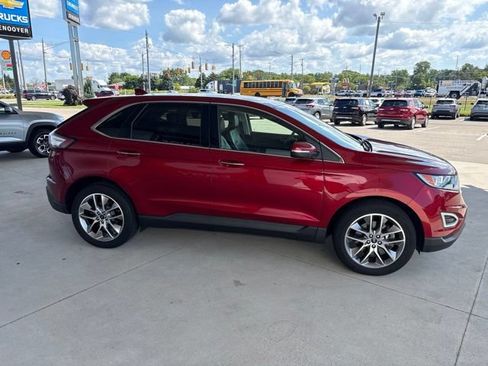 Used 2018 Ford Edge Titanium w/ Equipment Group 301A AWD/4WD image 6
