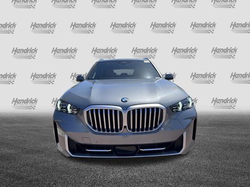 Used 2026 BMW X5 sDrive40i image 3