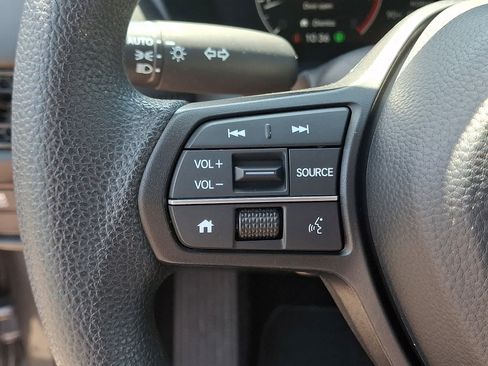 Certified 2025 Honda HR-V LX image 22