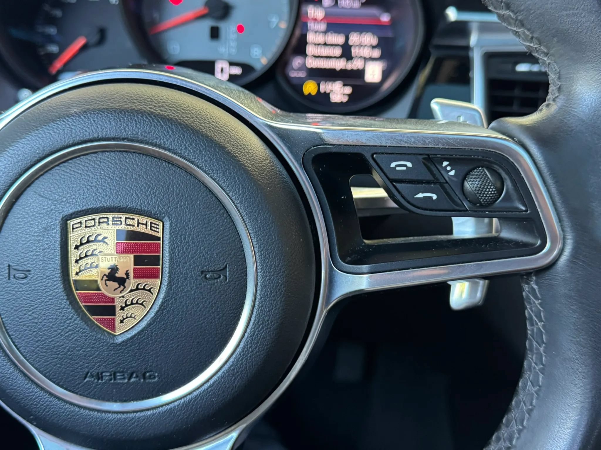 Used 2016 Porsche Macan S w/ Infotainment Package AWD/4WD image 23