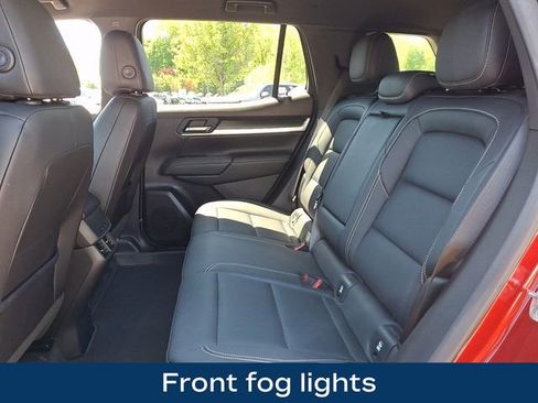 Used 2025 GMC Terrain Elevation w/ Elevation Premium Package AWD/4WD image 19