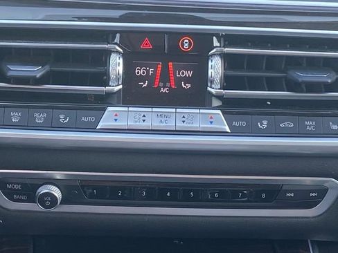 Used 2021 BMW X7 xDrive40i w/ Parking Assistance Package image 13