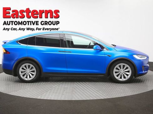 Used 2019 Tesla Model X 75D AWD/4WD image 4