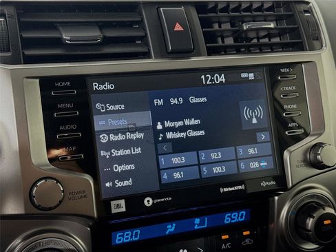 Used 2022 Toyota 4Runner Limited image 31