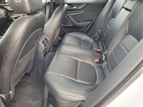 Used 2020 Jaguar XE S image 15