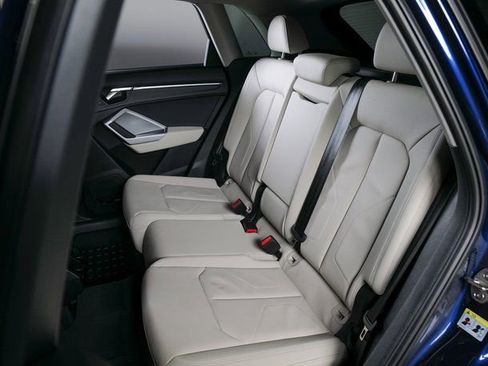 Used 2025 Audi Q3 2.0T Premium Plus w/ Premium Plus Package image 12