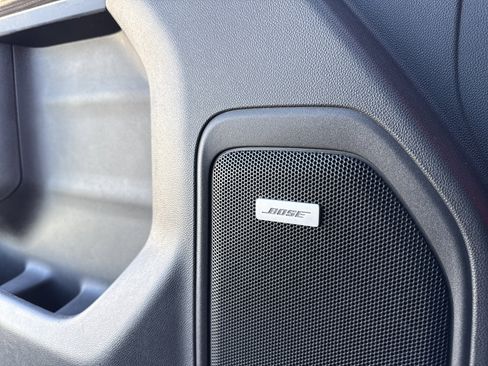 Used 2021 Chevrolet Silverado 1500 LT Trail Boss w/ Convenience Package II image 11