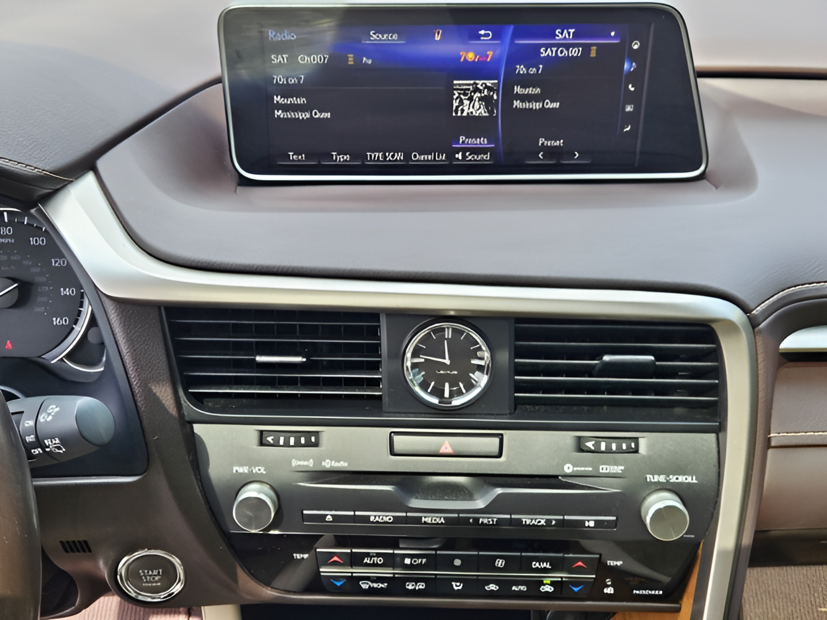Used 2018 Lexus RX 350 FWD w/ Premium Package image 19