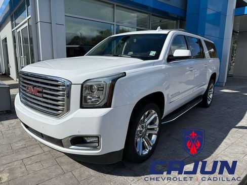 Used 2020 GMC Yukon XL SLT w/ Premium Edition image 1