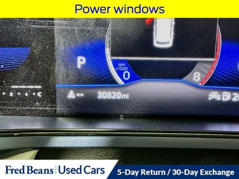 Used 2022 Volkswagen Taos SE w/ Panoramic Sunroof Package AWD/4WD image 15