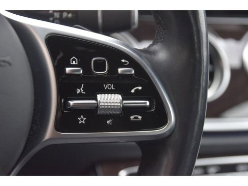 Used 2019 Mercedes-Benz E 300 4MATIC image 33