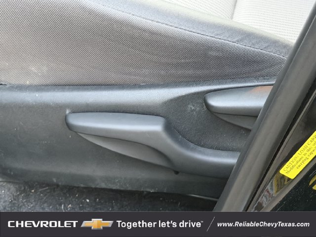 Used 2015 Toyota RAV4 LE FWD image 26