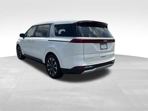 Certified 2024 Kia Carnival EX FWD image 6