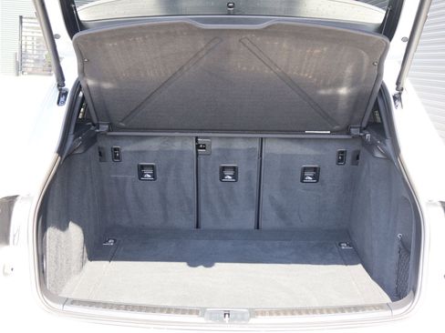 Certified 2023 Porsche Macan Turbo AWD/4WD image 25