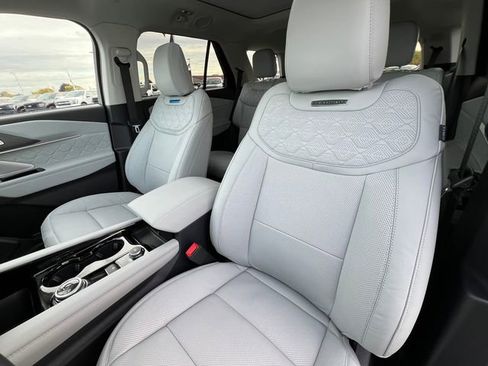 New 2026 Ford Explorer Platinum w/ LUX Leather Package AWD/4WD image 13