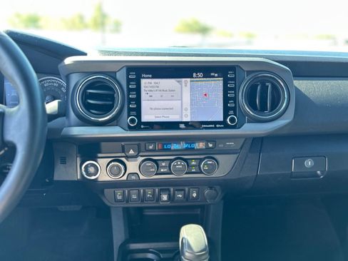 Used 2022 Toyota Tacoma TRD Pro AWD/4WD image 17