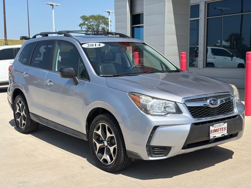 Used 2014 Subaru Forester 2.0XT Premium w/ Popular Package #2 AWD/4WD image 2