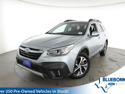 Used 2022 Subaru Outback Limited w/ Tech Package 2