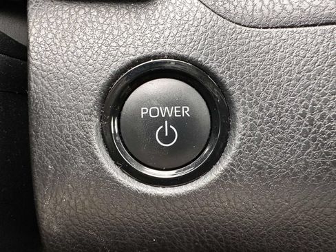 Used 2025 Toyota Camry SE FWD image 21