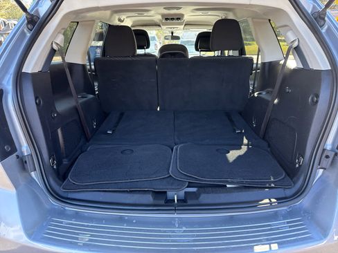 Used 2017 Dodge Journey SXT w/ Comfort/Convenience Group image 18