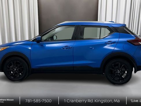 Certified 2022 Nissan Kicks SV image 8