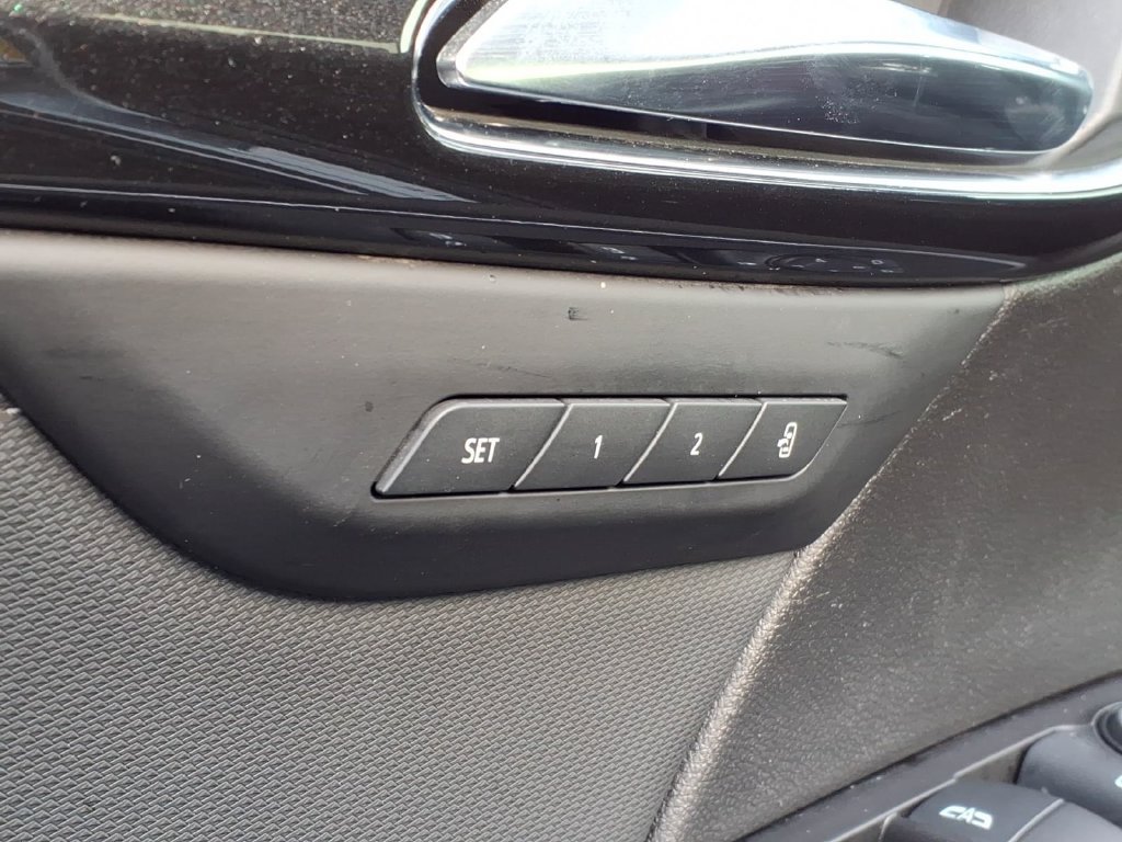 Used 2024 Buick Envision Preferred AWD/4WD image 5