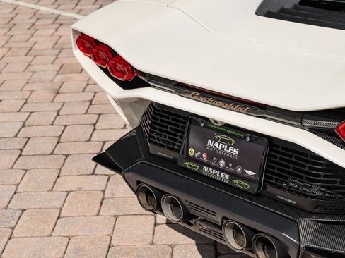 Used 2022 Lamborghini Aventador Countach image 33